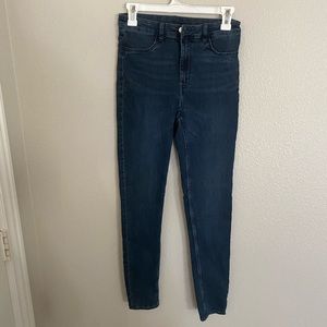 Divided H&M brand High waist skinny Jeans. Size 6